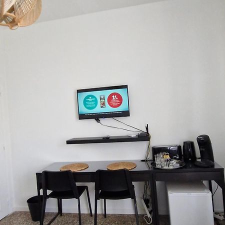 Chambre Sommières Exteriör bild