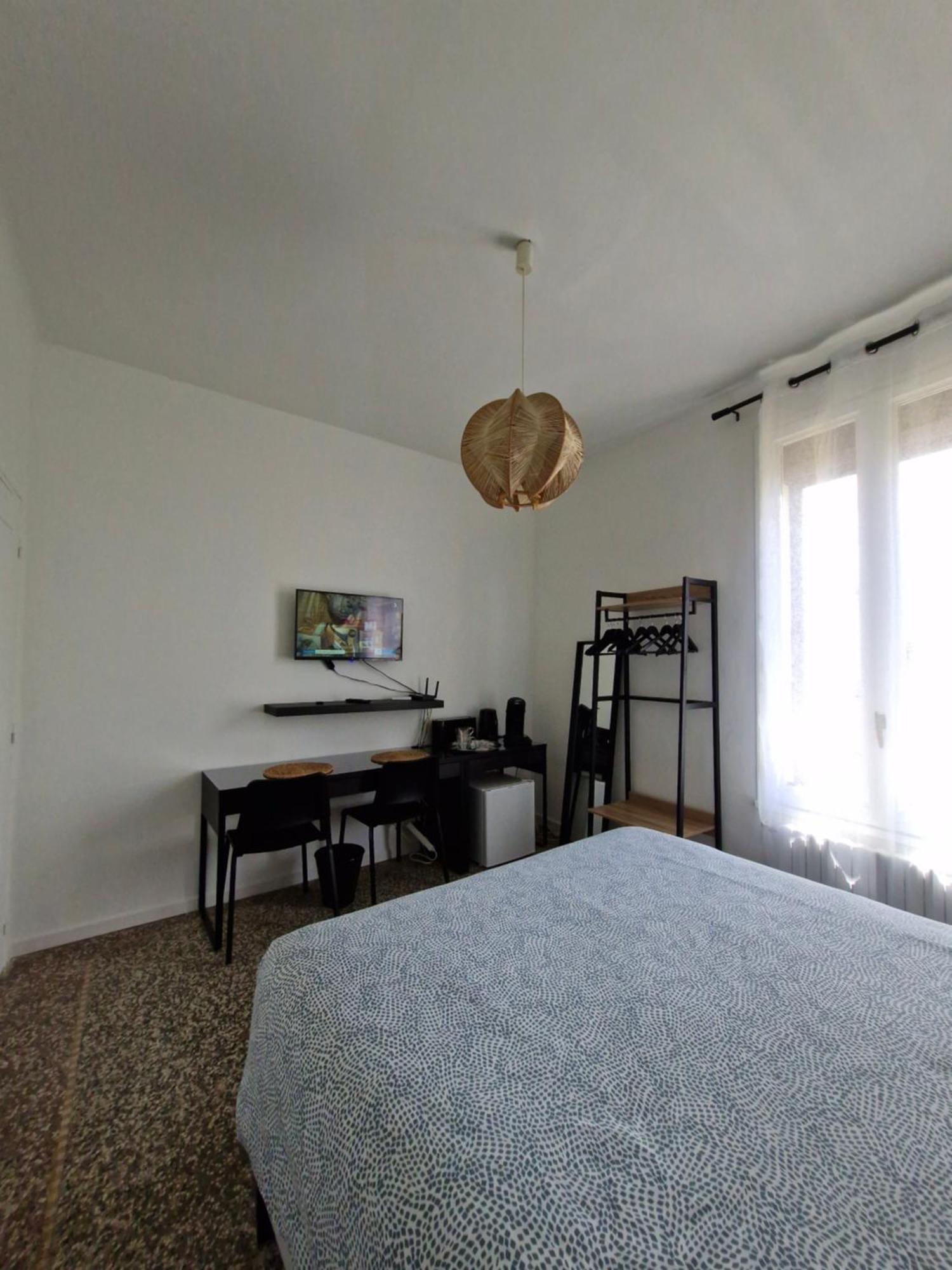 Chambre Sommières Exteriör bild